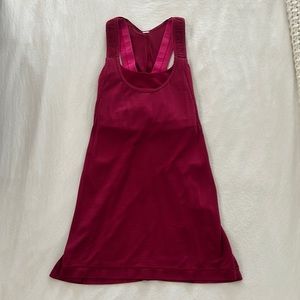 Lululemon tank with built in bra